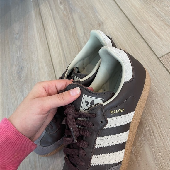 Adidas Samba Brown and White Shoes - Picture 5 of 9